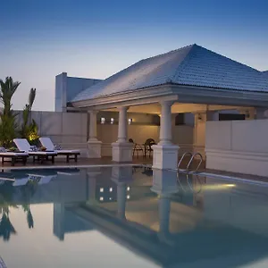 ***** Hotel Radisson Blu India